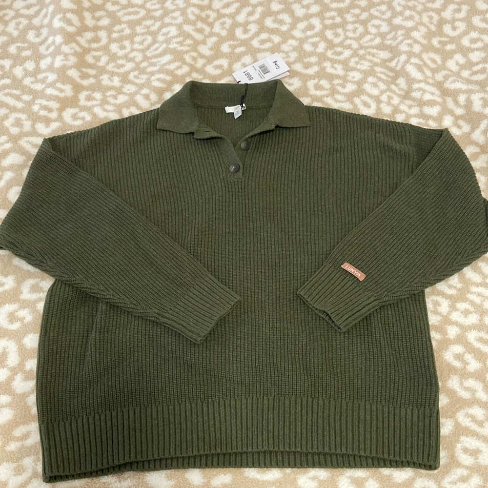 Brand New🎉🎉LUNYA Cozy Cotton Silk Polo Pullover sweater. Size M, olive color.